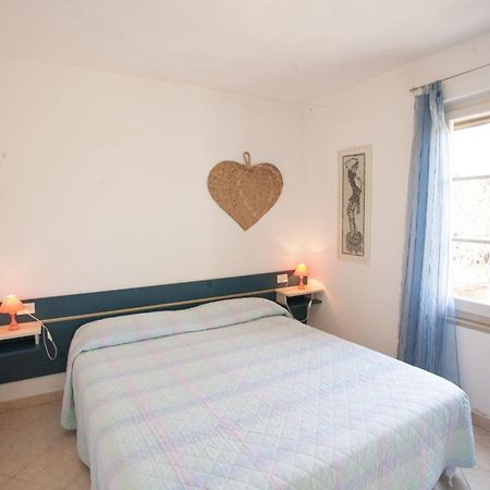 Appartamenti Villa Anna - Goelba Каполивери Екстериор снимка