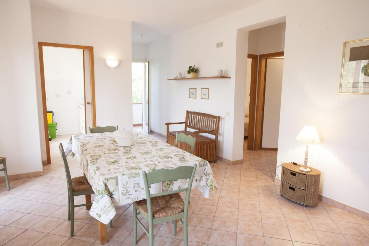 Appartamenti Villa Anna - Goelba Каполивери Екстериор снимка