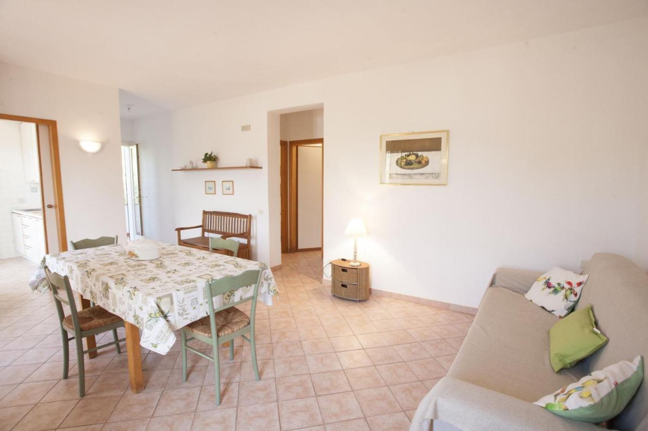 Appartamenti Villa Anna - Goelba Каполивери Екстериор снимка