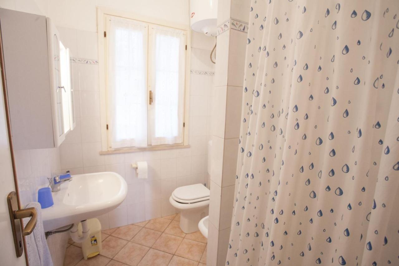 Appartamenti Villa Anna - Goelba Каполивери Екстериор снимка