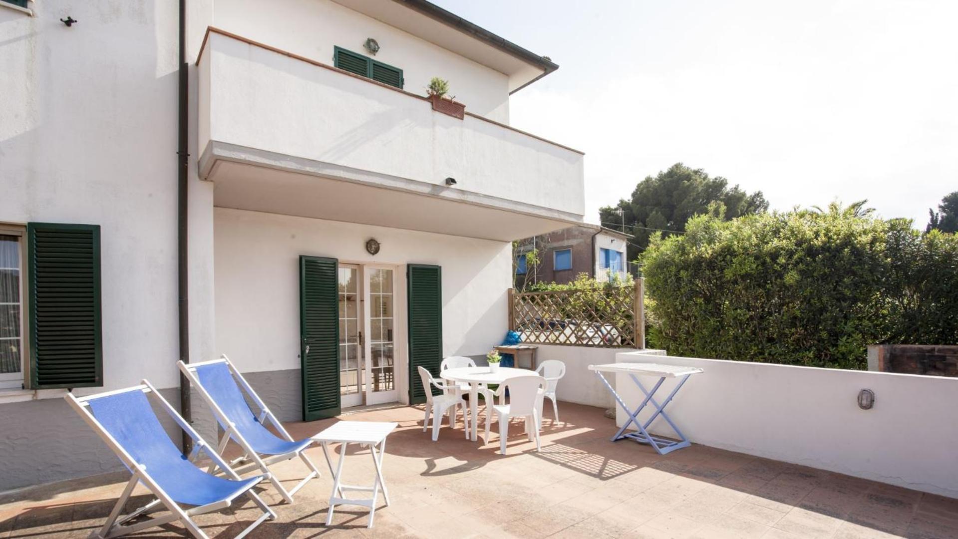 Appartamenti Villa Anna - Goelba Каполивери Екстериор снимка