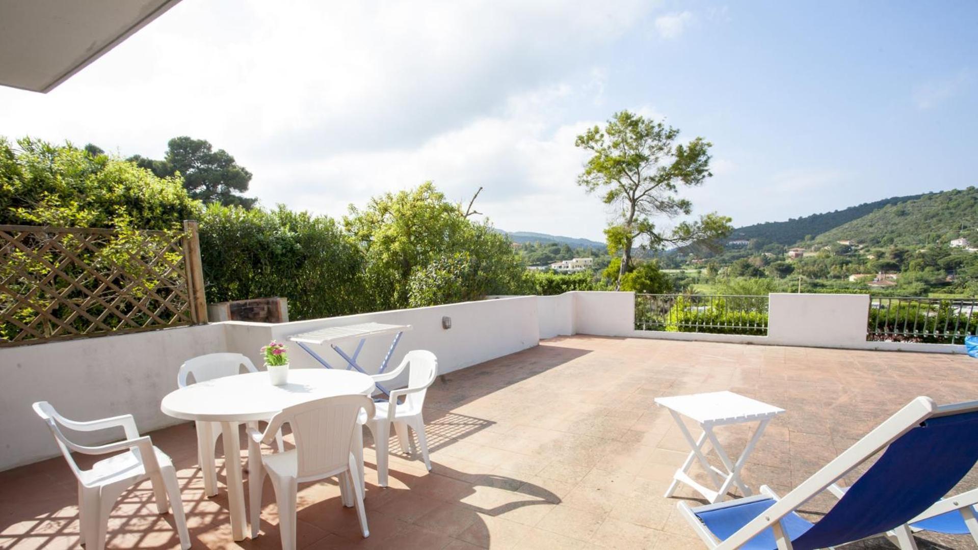 Appartamenti Villa Anna - Goelba Каполивери Екстериор снимка